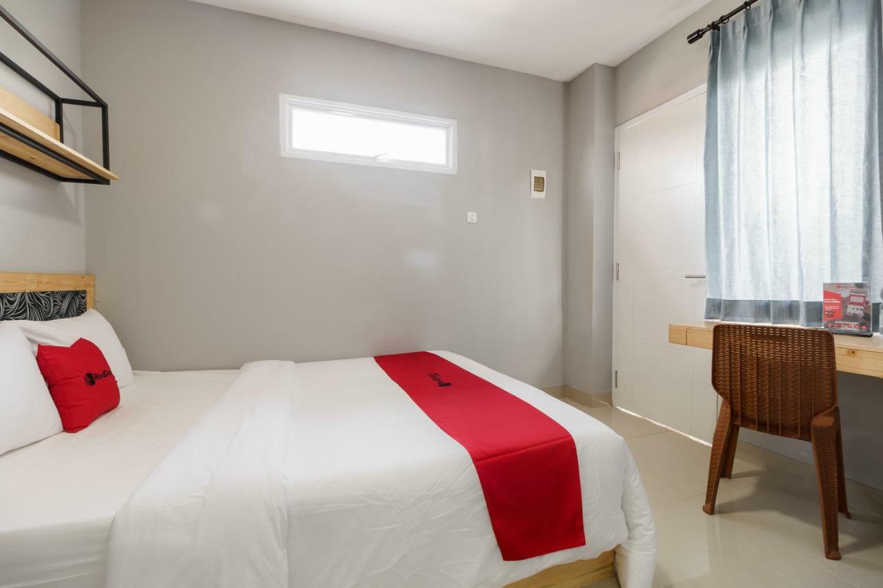 Reddoorz Near Plaza Atrium Senen Jacarta Exterior foto
